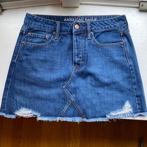 American Eagle Distressed Denim Skirt Size 2